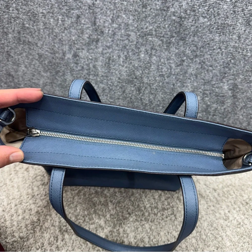 Michael Kors‎ large Blue Saffiano Tote Handbag Purse (no shoulder strap) - Picture 4 of 15